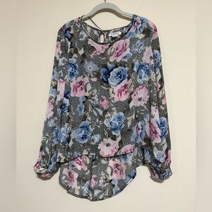 glamorous floral blouse Size Small